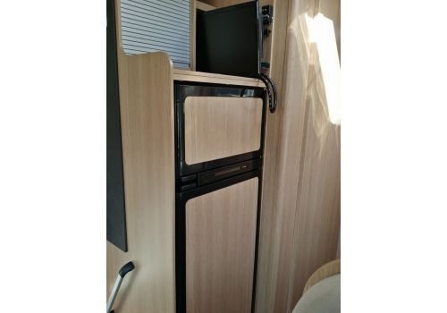 Low Profile Motorhome SUNLIGHT T-68 con cambio automático en Sale Occasion
