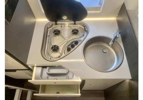 Low Profile Motorhome ROLLER TEAM Kronos 294 TL en Sale Occasion