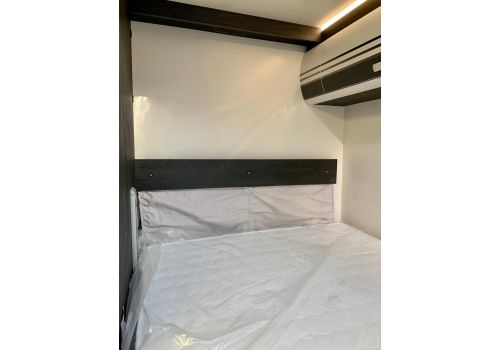Low Profile Motorhome ROLLER TEAM Kronos 294 TL en Sale Occasion