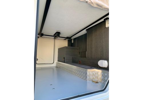 Low Profile Motorhome ROLLER TEAM Kronos 294 TL en Sale Occasion