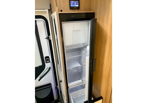 Integral Motorhome ROLLER TEAM Zefiro 284 INT en Sale Occasion