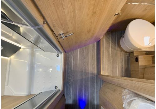 Integral Motorhome ROLLER TEAM Zefiro 284 INT en Sale Occasion