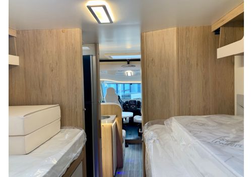 Integral Motorhome ROLLER TEAM Zefiro 284 INT en Sale Occasion