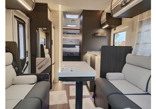 Low Profile Motorhome ROLLER TEAM Kronos Advance 267 TL en Sale Occasion