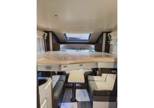 Low Profile Motorhome ROLLER TEAM Kronos Advance 267 TL en Sale Occasion
