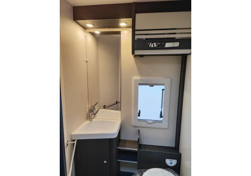 Low Profile Motorhome ROLLER TEAM Kronos Advance 267 TL en Sale Occasion