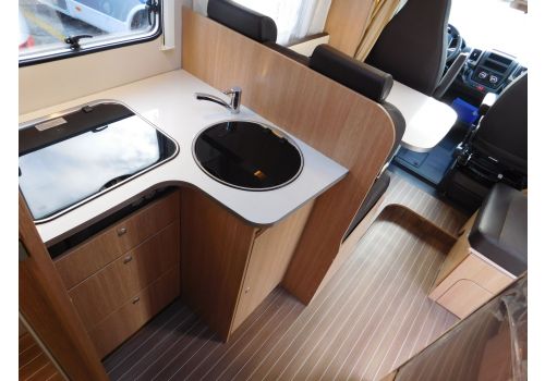 Low Profile Motorhome SUNLIGHT T-68 4 en Sale Occasion
