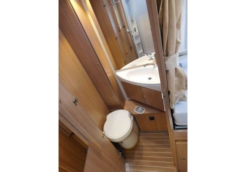 Low Profile Motorhome SUNLIGHT T-68 4 en Sale Occasion