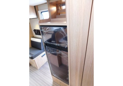 Low Profile Motorhome SUNLIGHT T-68 4 en Sale Occasion