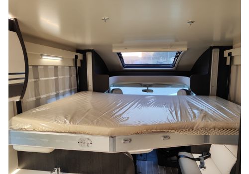 Low Profile Motorhome ROLLER TEAM Kronos 284 TL en Sale Occasion