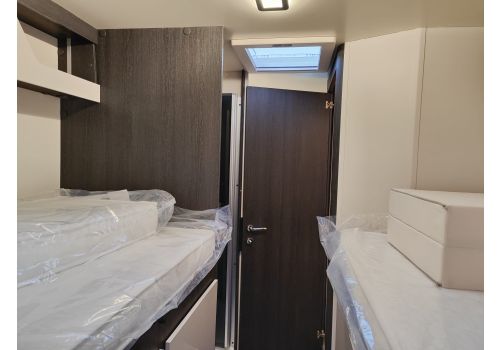 Low Profile Motorhome ROLLER TEAM Kronos 284 TL en Sale Occasion