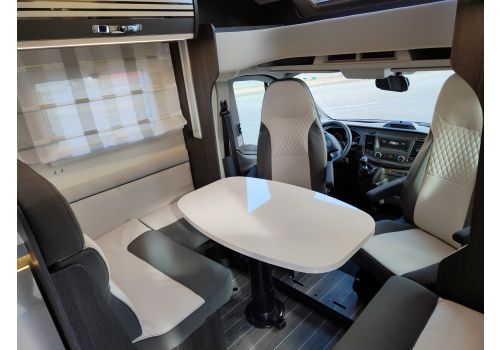 Low Profile Motorhome ROLLER TEAM Kronos 285 TL en Sale Occasion