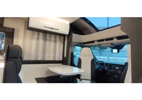 Low Profile Motorhome ROLLER TEAM Kronos 284 TL en Sale Occasion