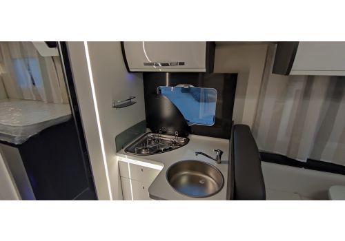 Low Profile Motorhome ROLLER TEAM Kronos 284 TL en Sale Occasion