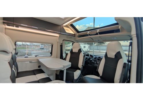 Camper Van ROLLER TEAM Livingstone 5 Advance en Sale Occasion