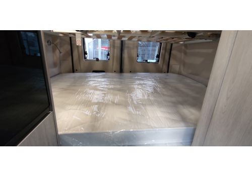 Camper Van ROLLER TEAM Livingstone 5 Advance en Sale Occasion