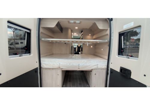 Camper Van ROLLER TEAM Livingstone 5 Advance en Sale Occasion