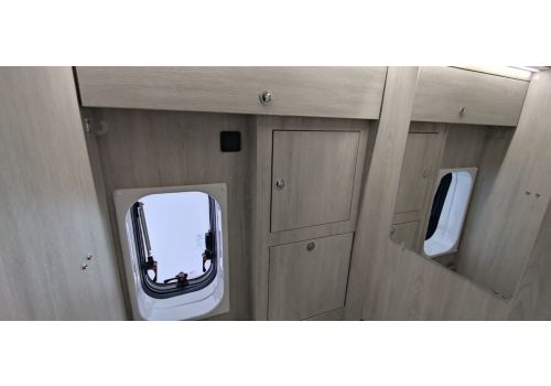 Camper Van ROLLER TEAM Livingstone K2 Sport en Sale Occasion