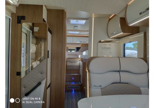 Low Profile Motorhome ROLLER TEAM Zefiro 284 TL en Sale Occasion