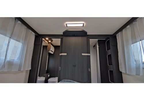Low Profile Motorhome ROLLER TEAM Kronos 266 TL en Sale Occasion