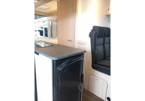 Camper Van SUNLIGHT Cliff 600 en Sale Occasion