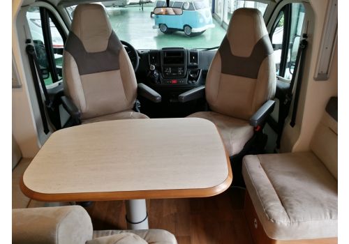Low Profile Motorhome DETHLEFFS T 7057 EB modelo 2017 en Sale Occasion