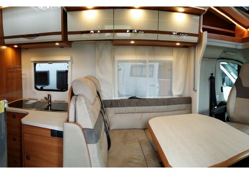 Low Profile Motorhome DETHLEFFS T 7057 EB modelo 2017 en Sale Occasion