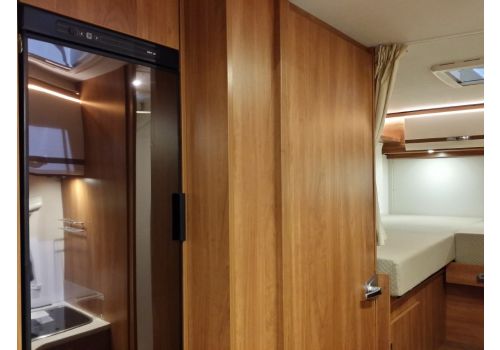 Low Profile Motorhome DETHLEFFS T 7057 EB modelo 2017 en Sale Occasion