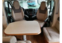 Low Profile Motorhome DETHLEFFS T 7057 EB modelo 2017 en Sale Occasion
