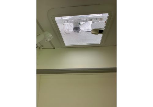 Camper Van VOLKSWAGEN Crafter camperizada en Sale Occasion