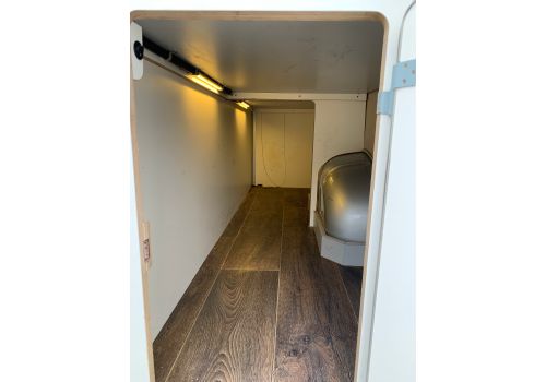 Camper Van VOLKSWAGEN Crafter camperizada en Sale Occasion