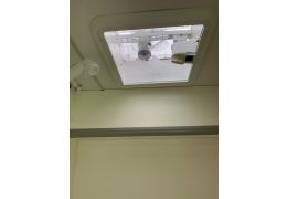 Camper Van VOLKSWAGEN Crafter camperizada en Sale Occasion