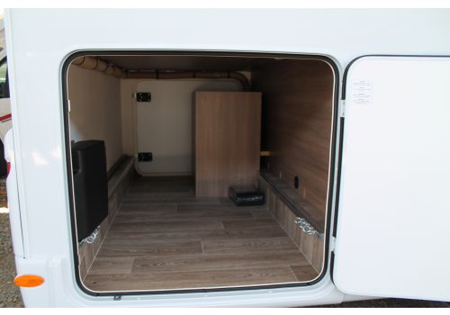 Low Profile Motorhome DETHLEFFS Trend T 7057 DBM modelo 2017 en Sale Occasion