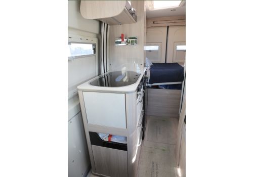 Camper Van RAPIDO V43 en Sale Occasion
