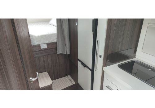 Low Profile Motorhome BENIMAR Tessoro 442 en Sale Occasion
