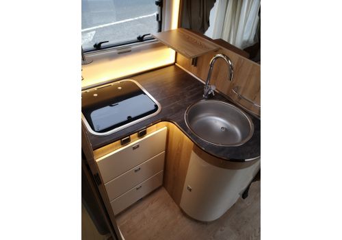 Low Profile Motorhome GIOTTILINE Therry T38 en Sale Occasion