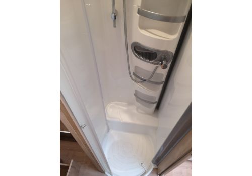 Low Profile Motorhome GIOTTILINE Therry T38 en Sale Occasion