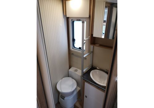 Low Profile Motorhome GIOTTILINE Therry T38 en Sale Occasion