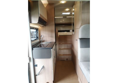 Low Profile Motorhome ITINEO PJ 700 en Sale Occasion