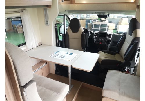 Low Profile Motorhome ITINEO PJ 700 en Sale Occasion