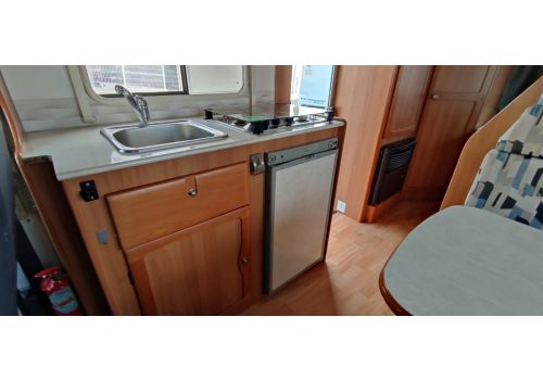 Low Profile Motorhome ELNAGH P 200 en Sale Occasion