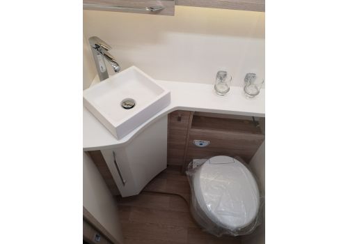 Low Profile Motorhome RAPIDO Rapido C86 en Sale Occasion