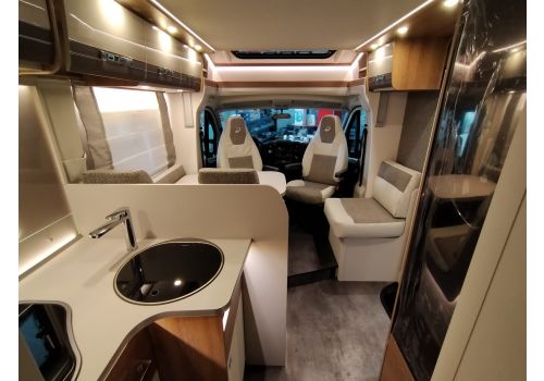 Low Profile Motorhome DETHLEFFS Trend T 7057 DBM 2021 en Sale Occasion