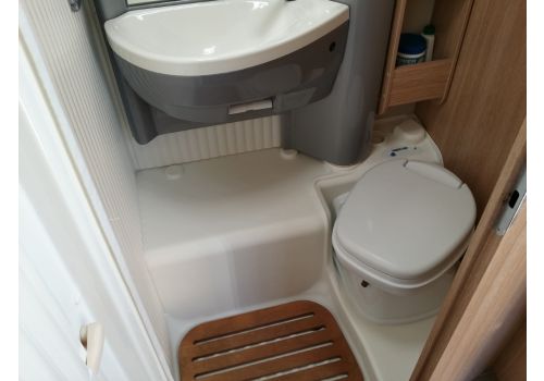 Low Profile Motorhome SUNLIGHT T-60 en Sale Occasion