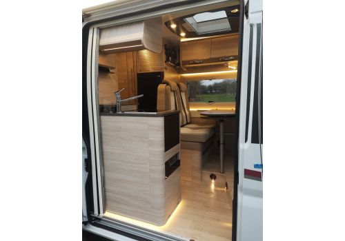 Camper Van RAPIDO V55 en Sale Occasion
