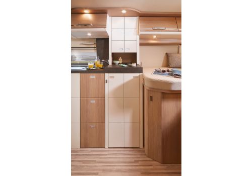 Camper Van MALIBU Van Two Rooms 640 LE RB en Catalog