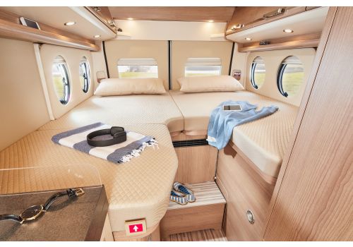 Camper Van MALIBU Van Two Rooms 640 LE RB en Catalog