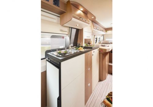 Camper Van MALIBU Van Two Rooms 640 LE RB en Catalog