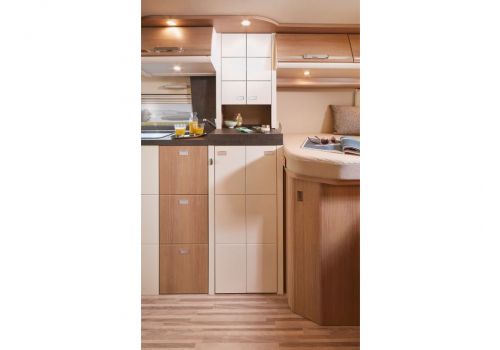 Camper Van MALIBU Van Two Rooms 640 LE RB en Catalog