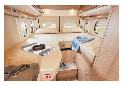 Camper Van MALIBU Van Two Rooms 640 LE RB en Catalog